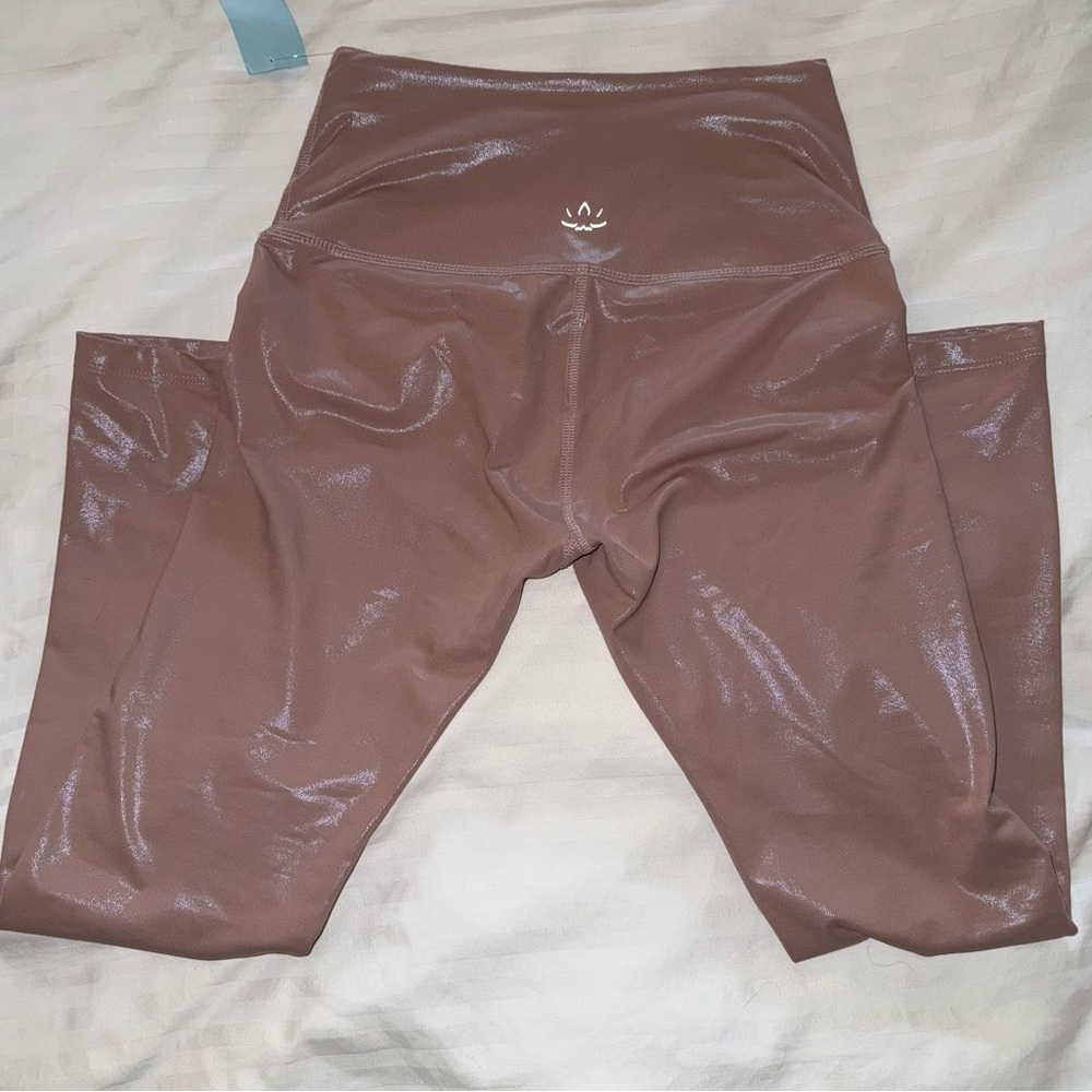 Beyond Yoga Shiny Leggings sz S